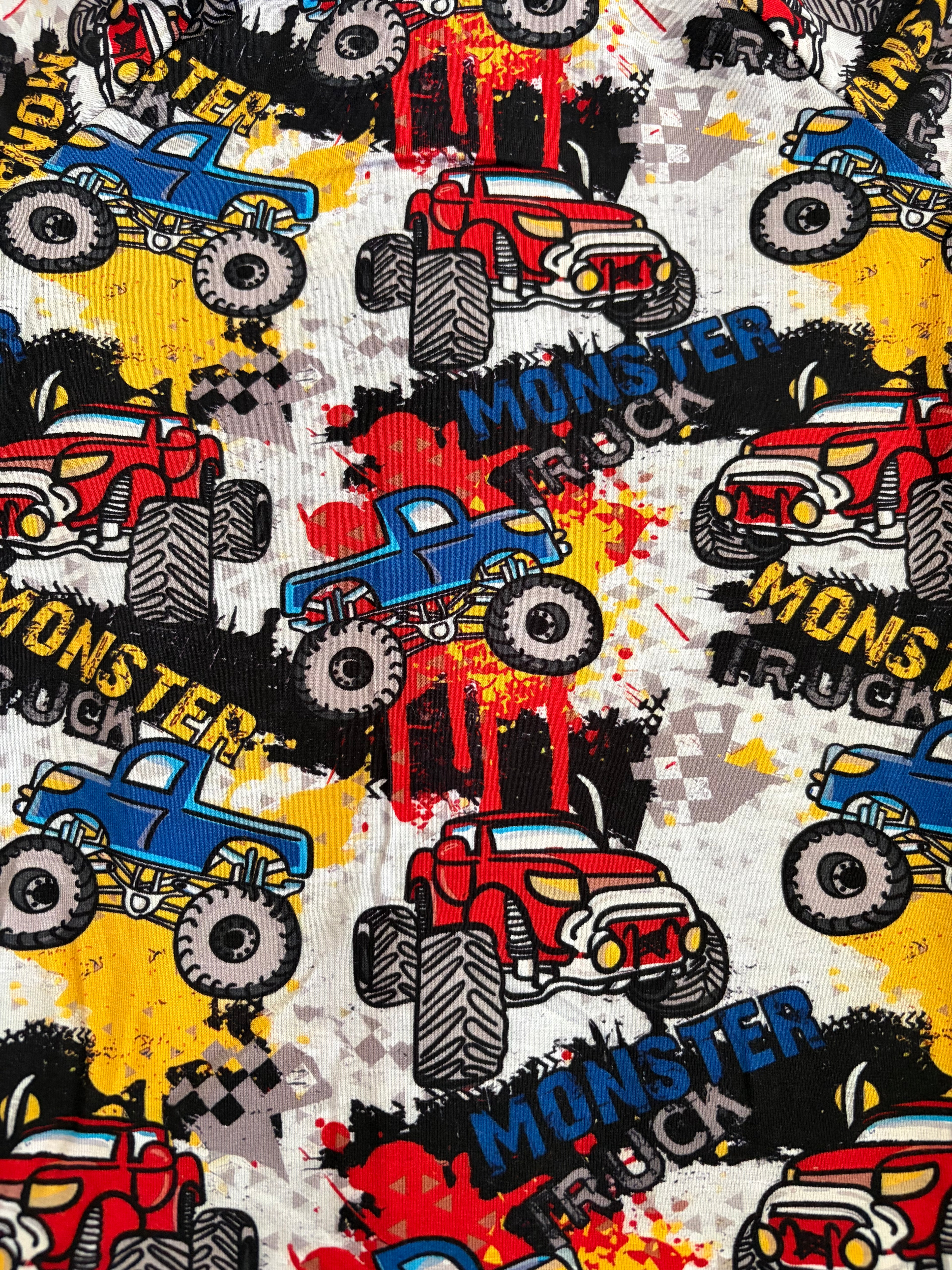 Monster Trucks Shortie